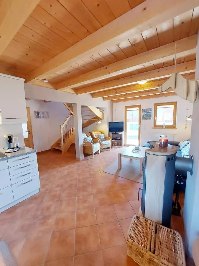 Dom wakacyjny Casa Cubana - Schoenes Und Komfortables Ferienhaus Am Waldrand Lechbruck am See